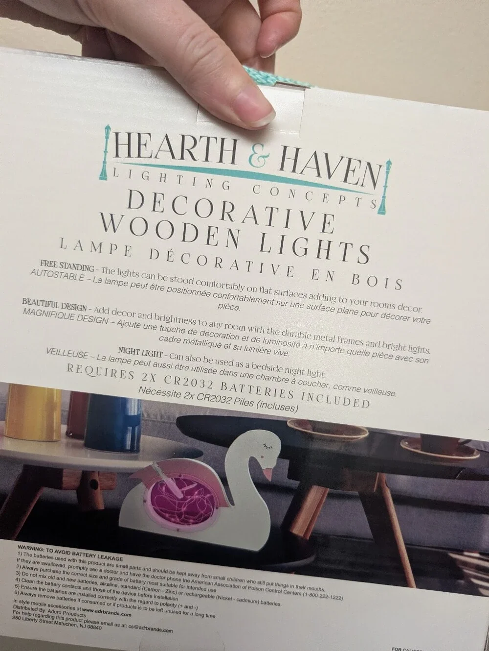 NIB White And Pink Swan Decorative Wooden Light